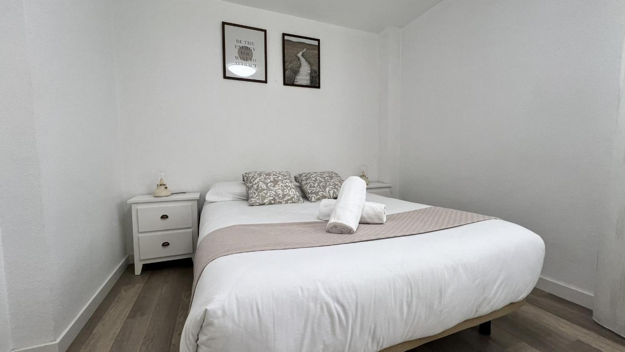 Apartamenticos Plaza Del Pilar III Zaragoza Bagian luar foto