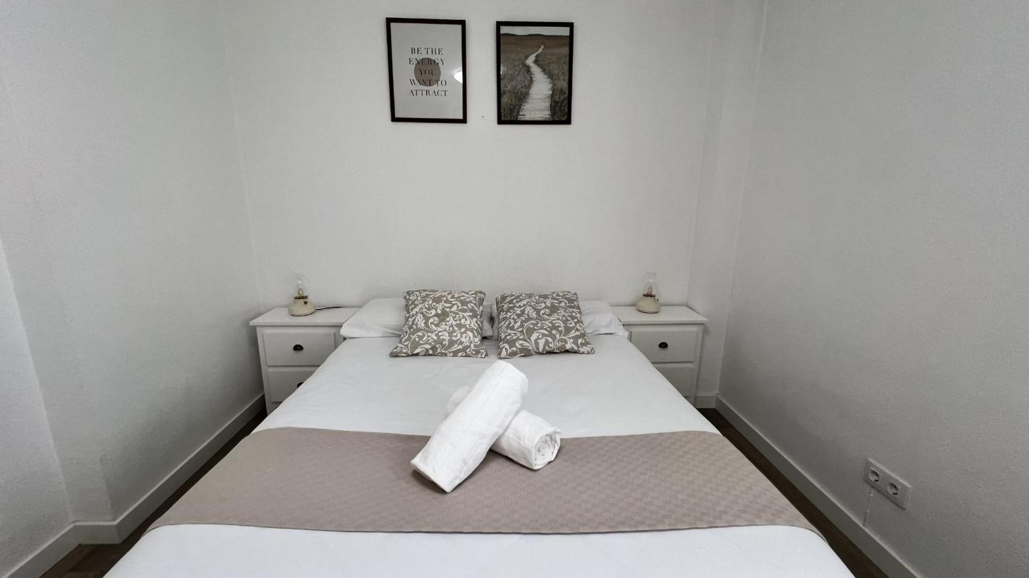 Apartamenticos Plaza Del Pilar III Zaragoza Bagian luar foto